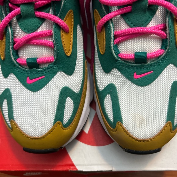 SOLD - Picture 4 of 8